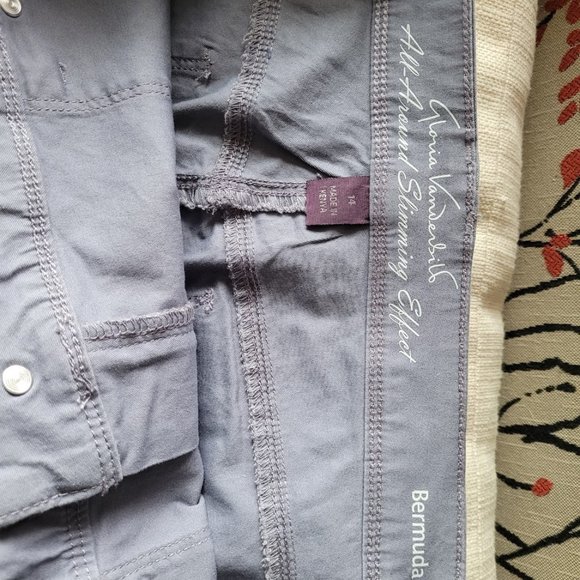 GLORIA VANDERBILT JAMIE MOON SHADE SHORTS - Picture 2 of 6